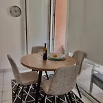 Histria Apartment *
